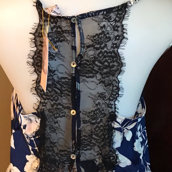 🆕 A.Peach Floral Cami and Shorts Pajama Set-M - Picture 3 of 8